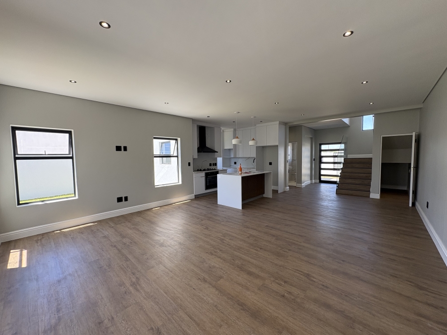 4 Bedroom Property for Sale in Sandown Western Cape